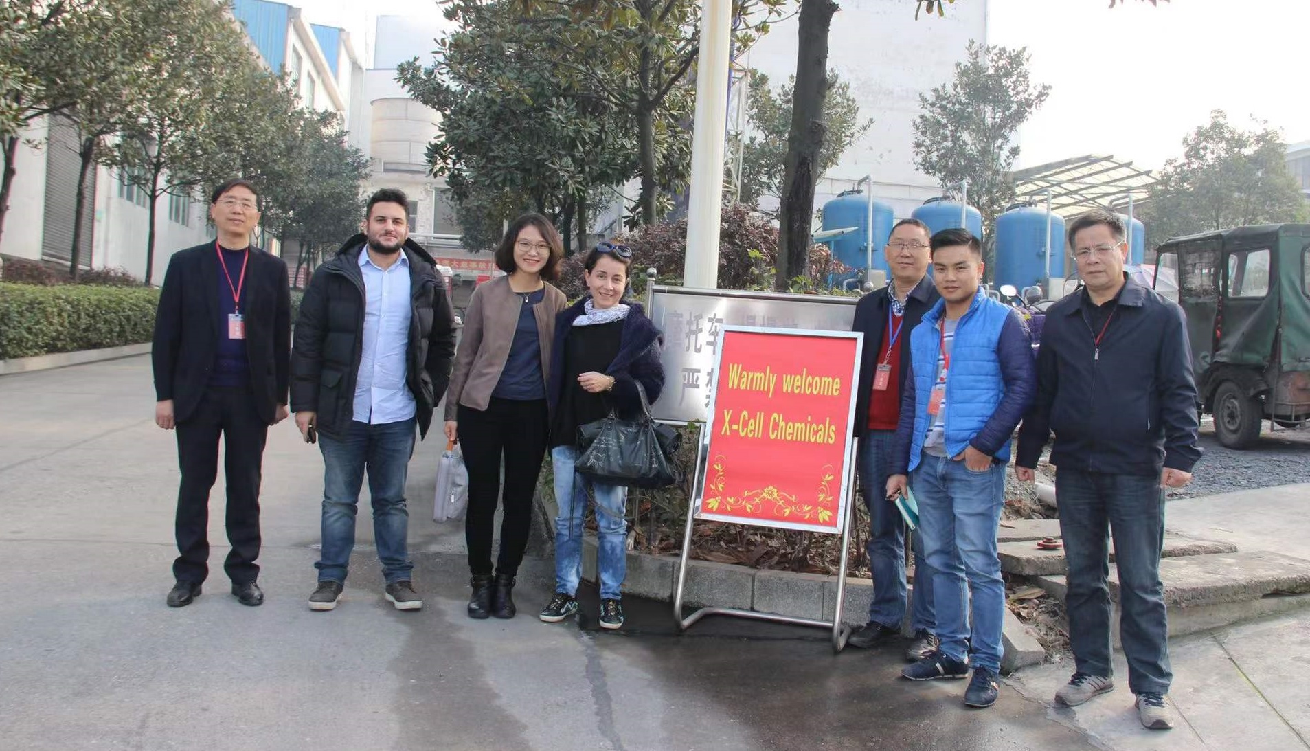 Overseas customers visit the factory